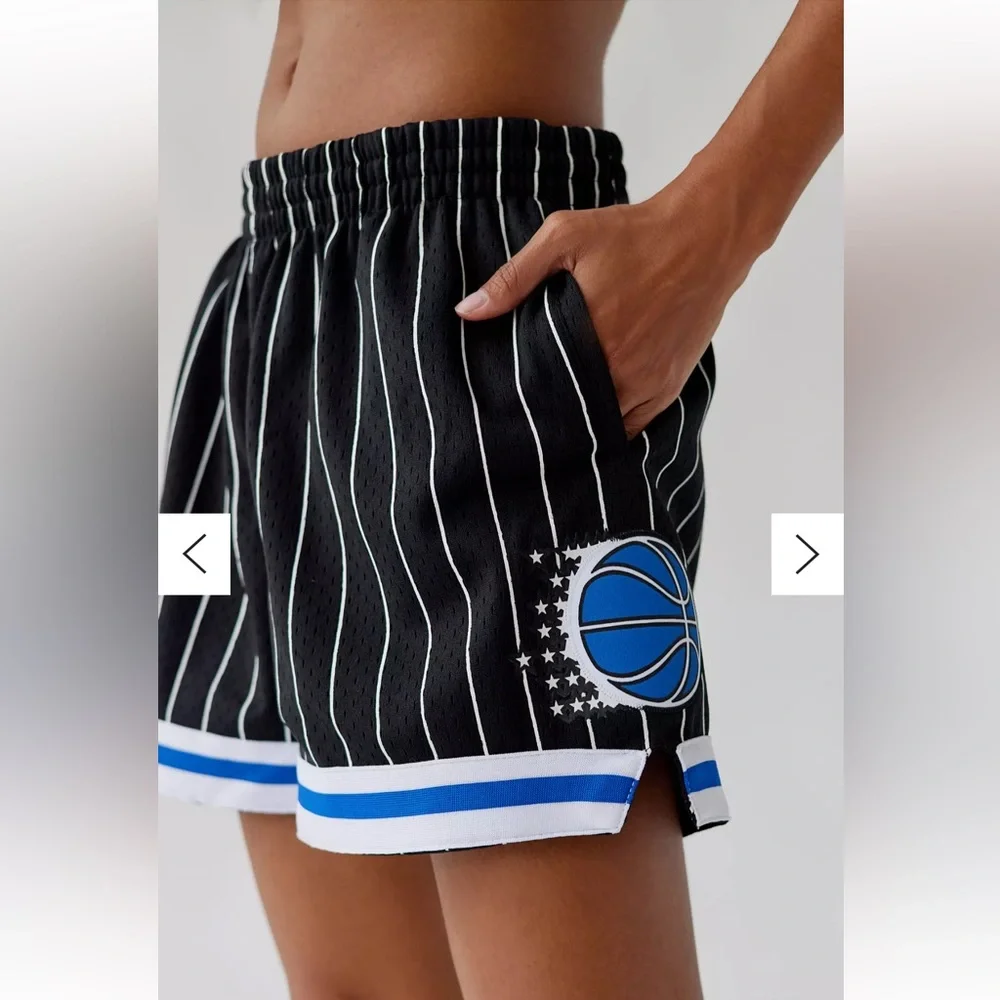 Woman's Shorts Mitchell & Ness NBA Jump Shot Short Orlando Magic Small MSRP‎ $80 - Picture 3 of 12